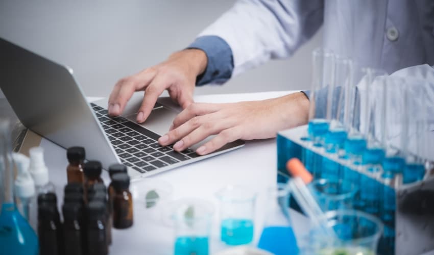 John Stith Pemberton y Farmacia Martel