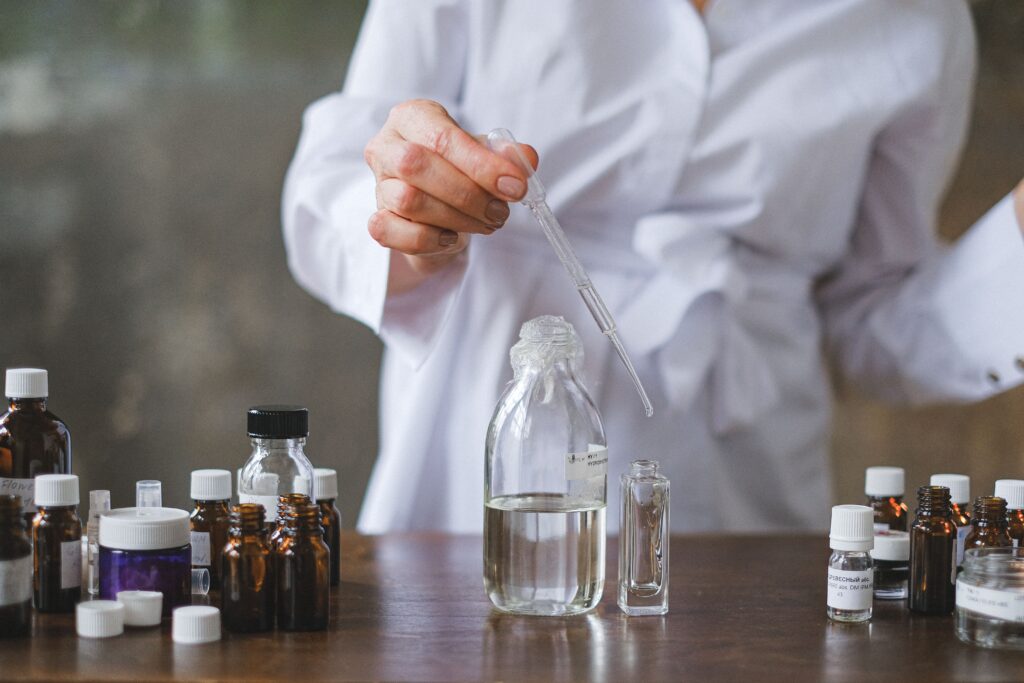 Laboratorio de formulación magistral de Farmacia Martel